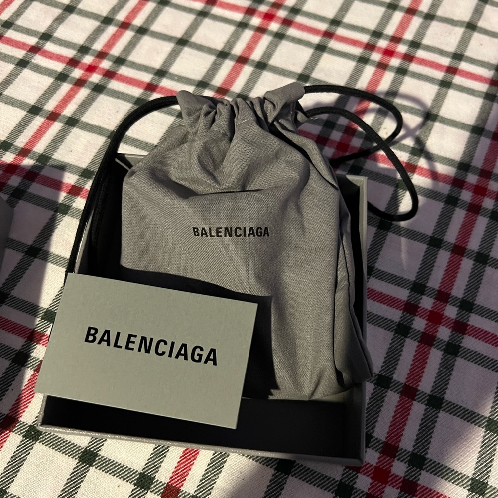 Balenciaga Silver Wallet - Picture 2 of 4